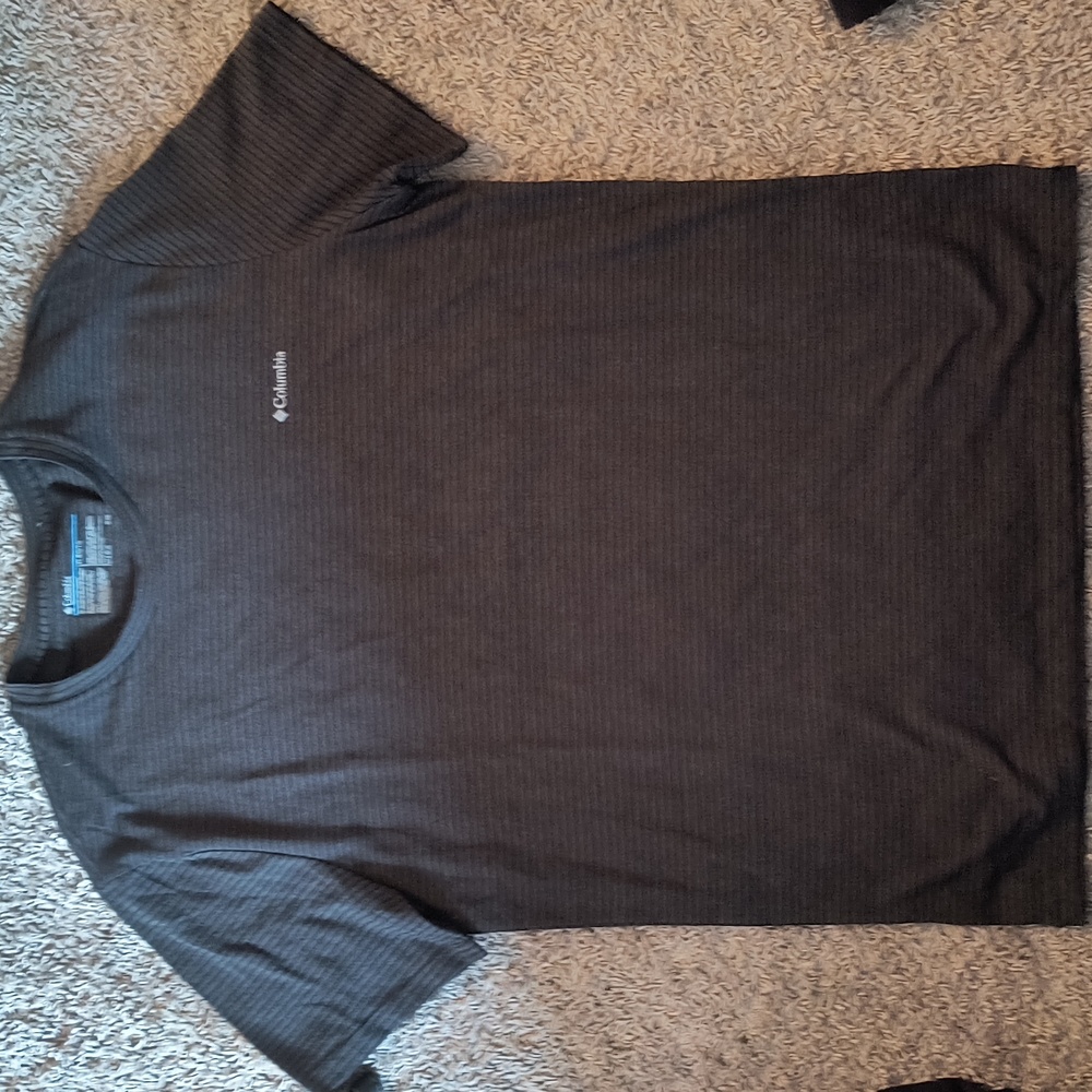 Columbia men's shirt sleeve shirt dark gray with black stripes size XL